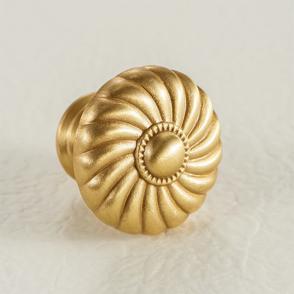 Brass Shell Bow Cupboard Handles & Knobs