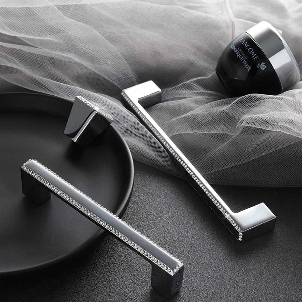 Classic Crystal-Edged D Cupboard Handles & Knobs