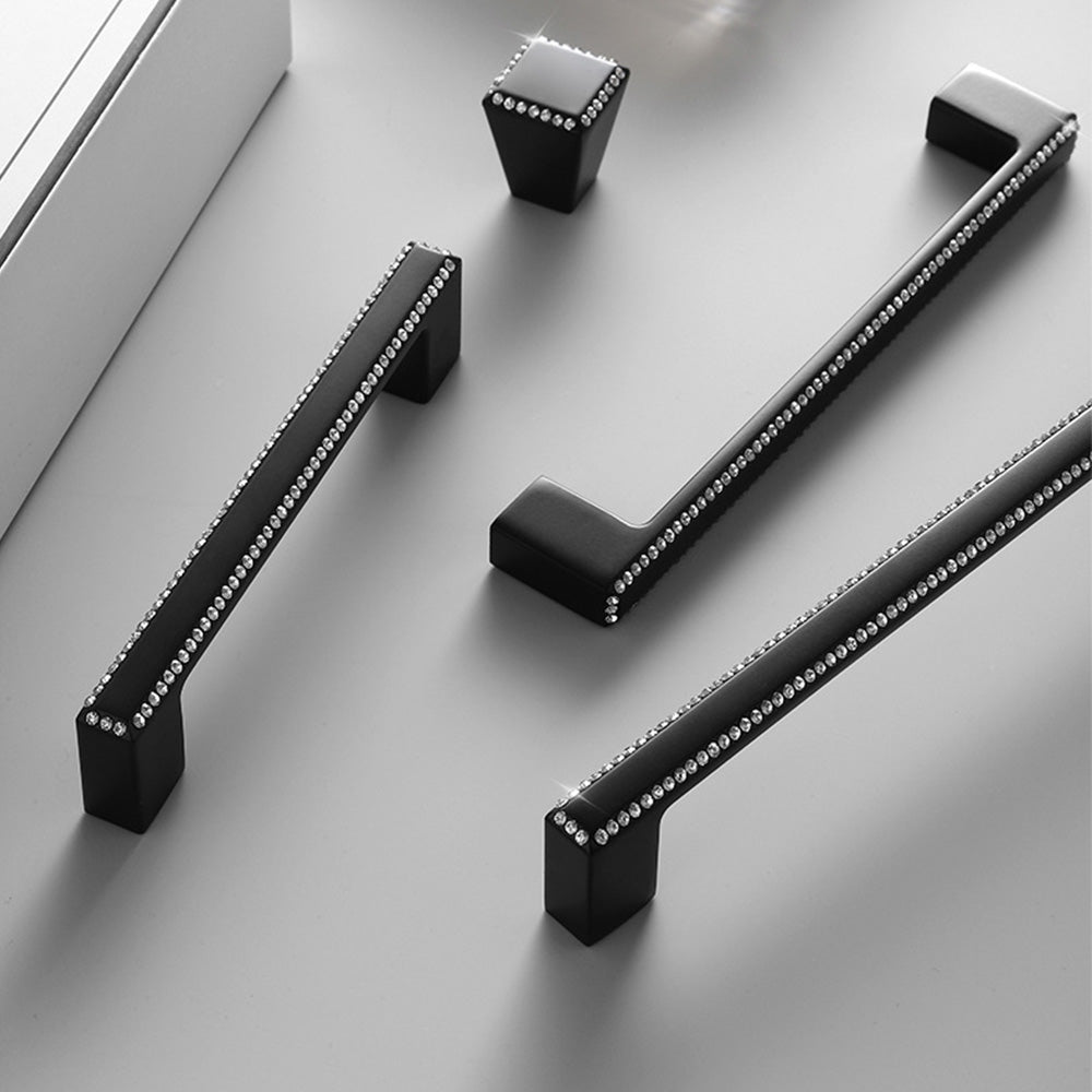 Classic Crystal-Edged D Cupboard Handles & Knobs