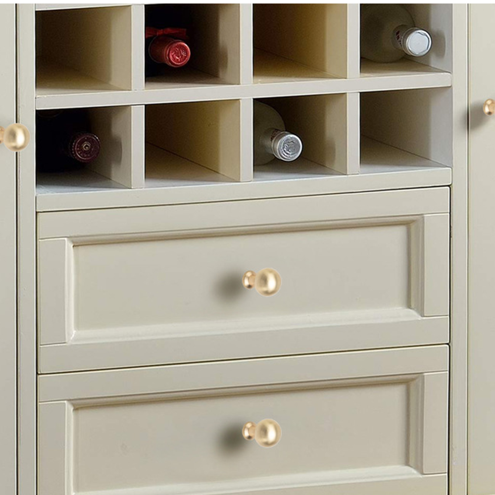 Classic D Shaped Cupboard Handles and Knobs