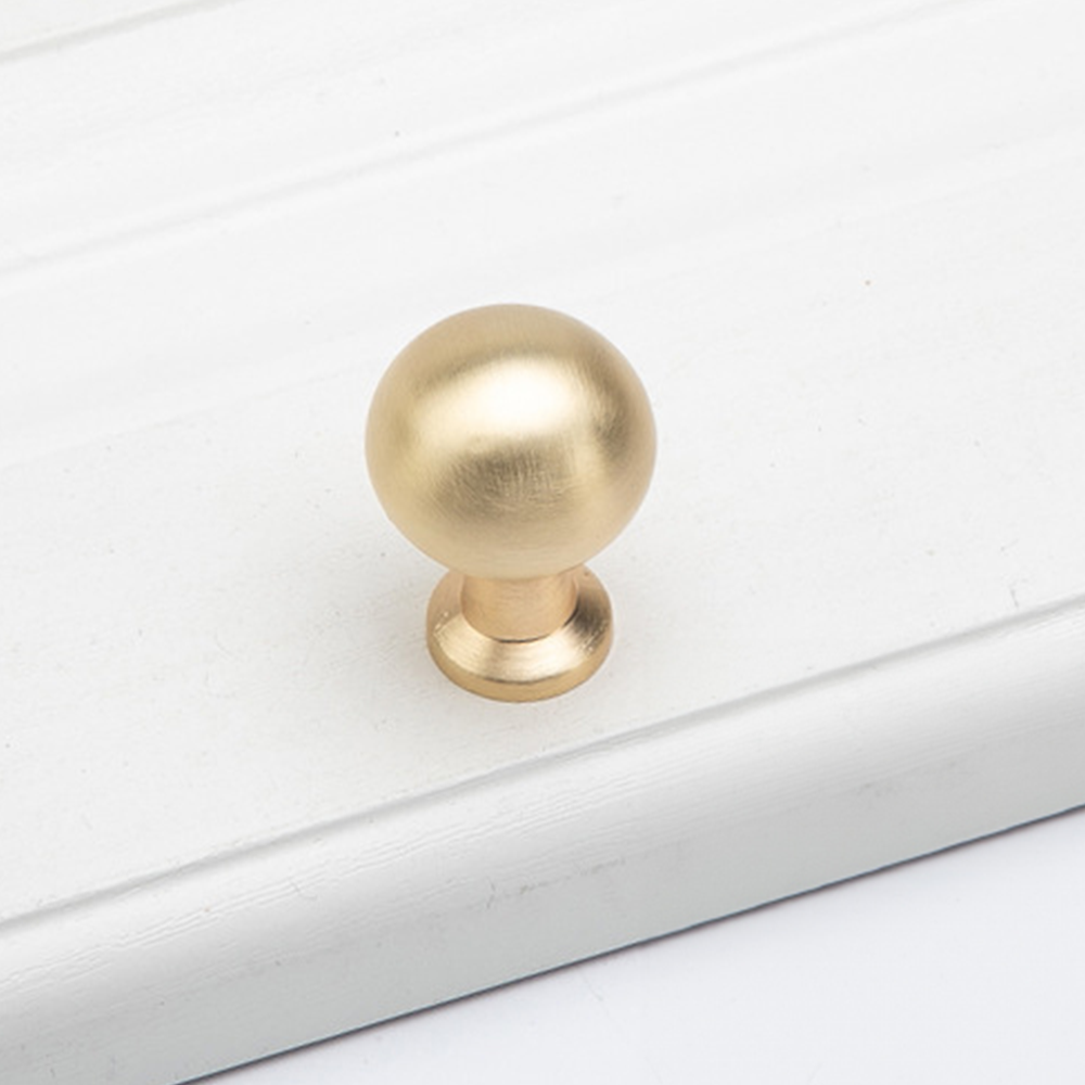 Classic D Shaped Cupboard Handles and Knobs