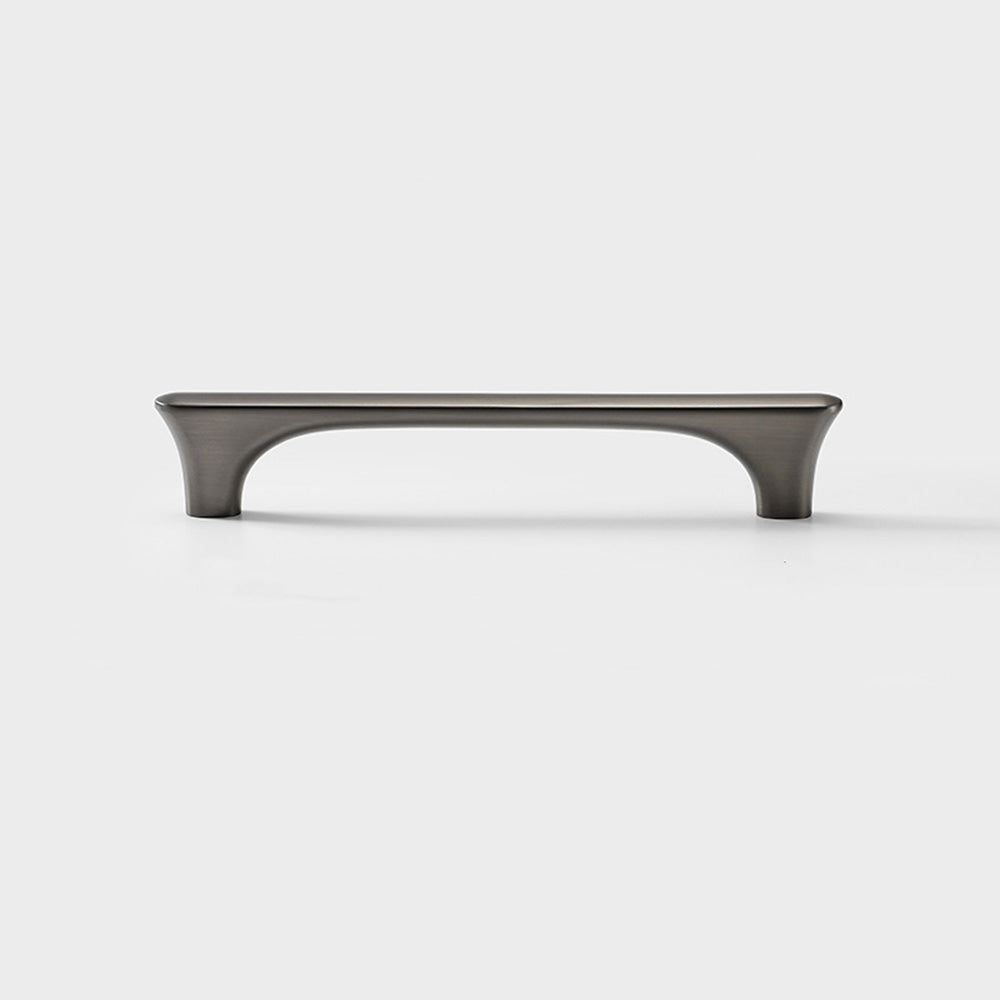 Classic Flared-End D Cupboard Handles & Knobs