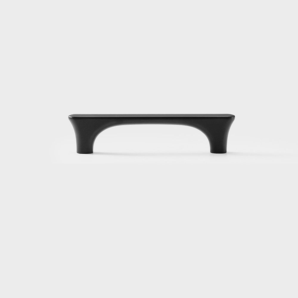 Classic Flared-End D Cupboard Handles & Knobs