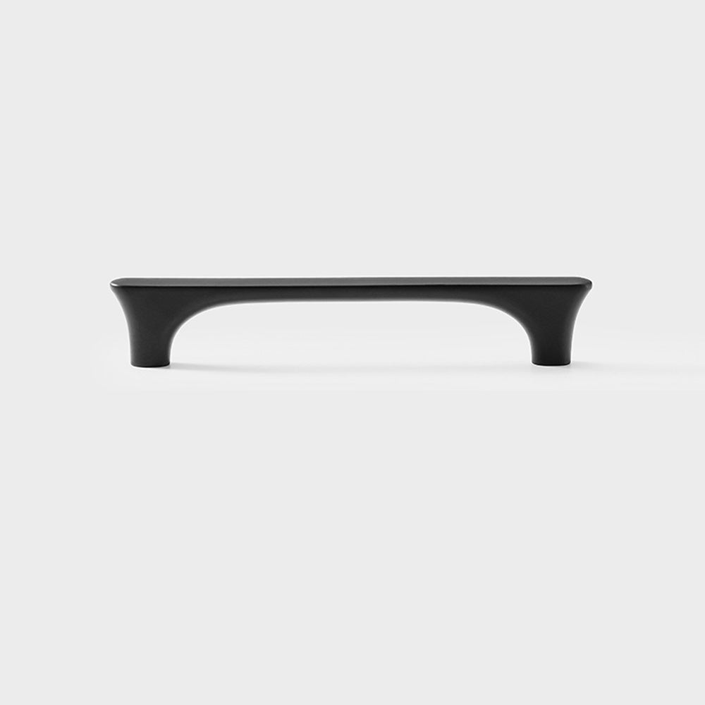 Classic Flared-End D Cupboard Handles & Knobs