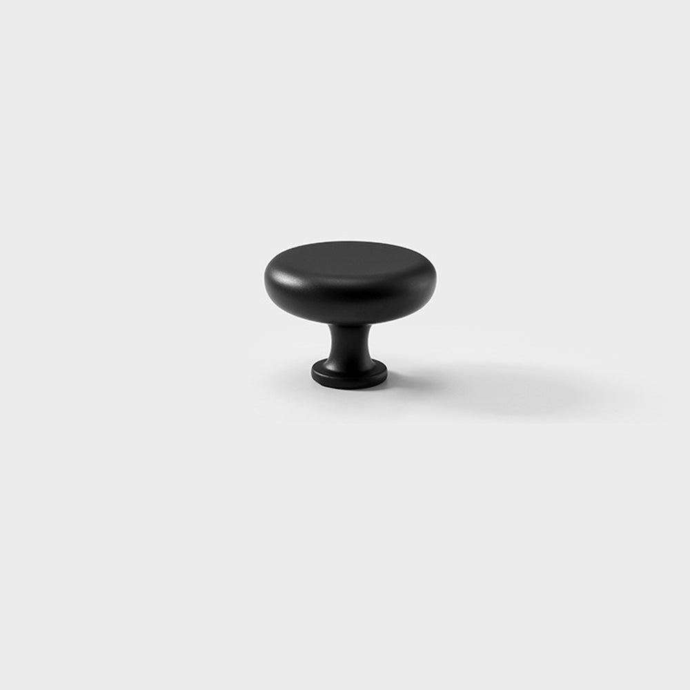 Classic Flared-End D Cupboard Handles & Knobs