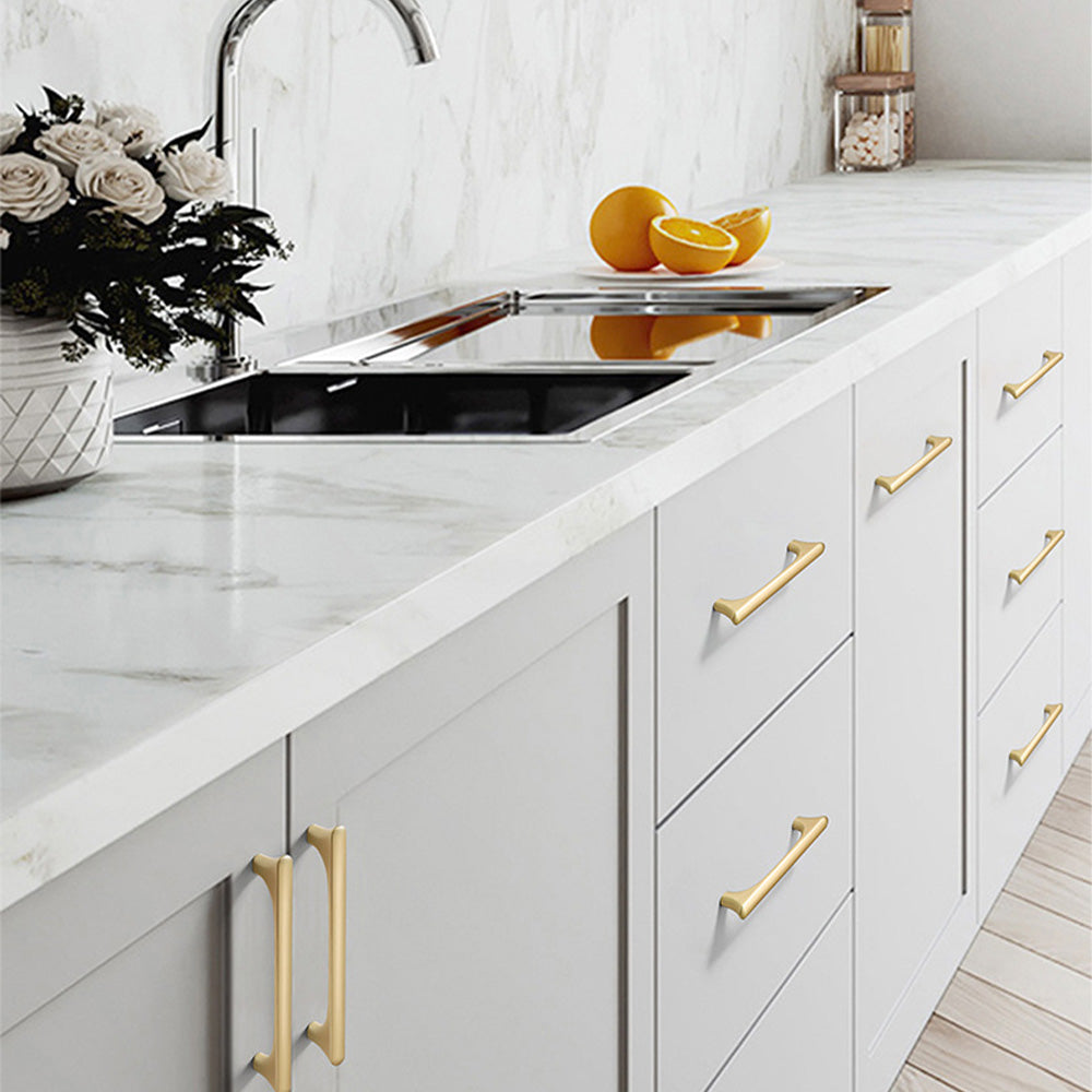 Classic Flared-End D Cupboard Handles & Knobs