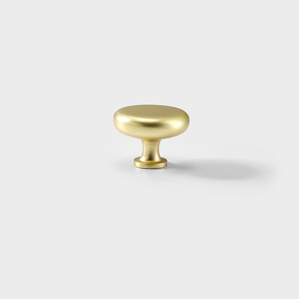Classic Flared-End D Cupboard Handles & Knobs