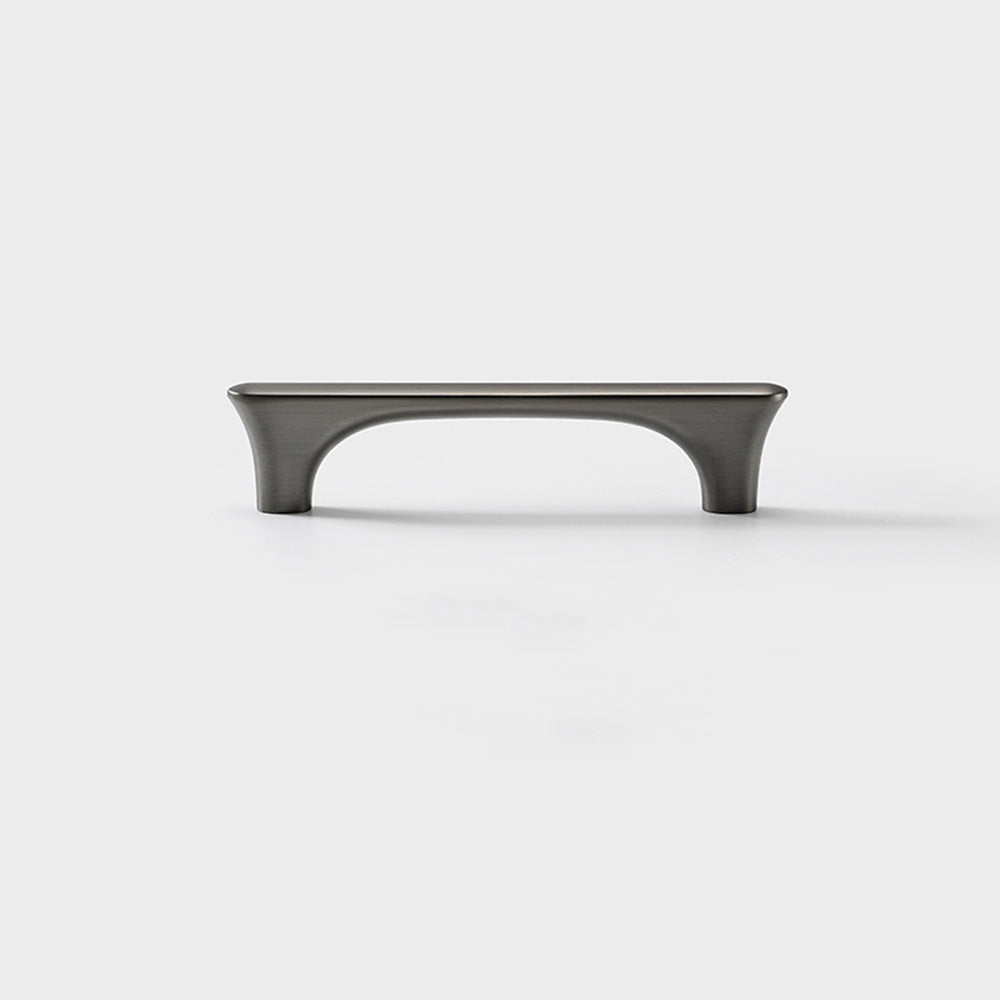 Classic Flared-End D Cupboard Handles & Knobs