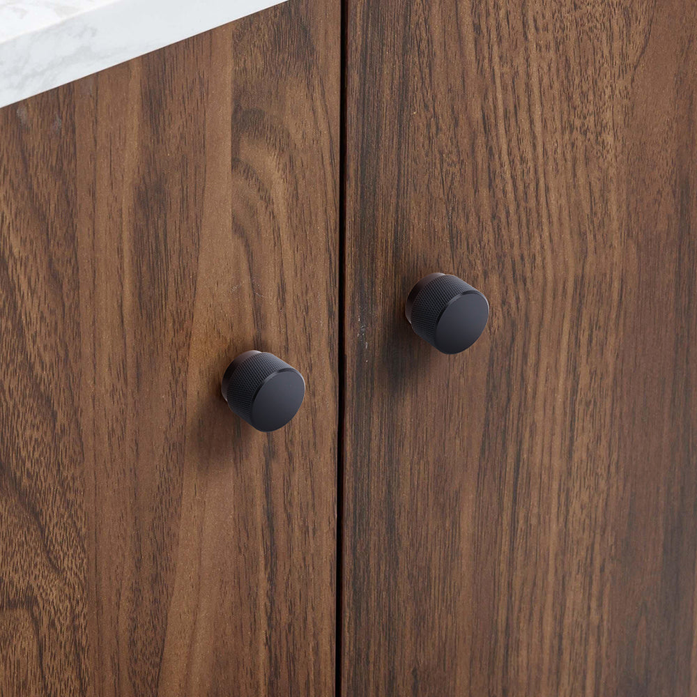 Classic Knurled Bar Cupboard Handles and Knobs