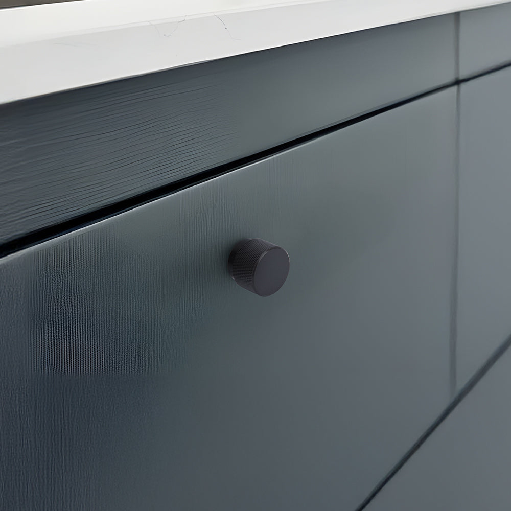 Classic Knurled Bar Cupboard Handles and Knobs