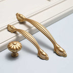 Classic Reeded Bow Cupboard Handles & Flower Knobs