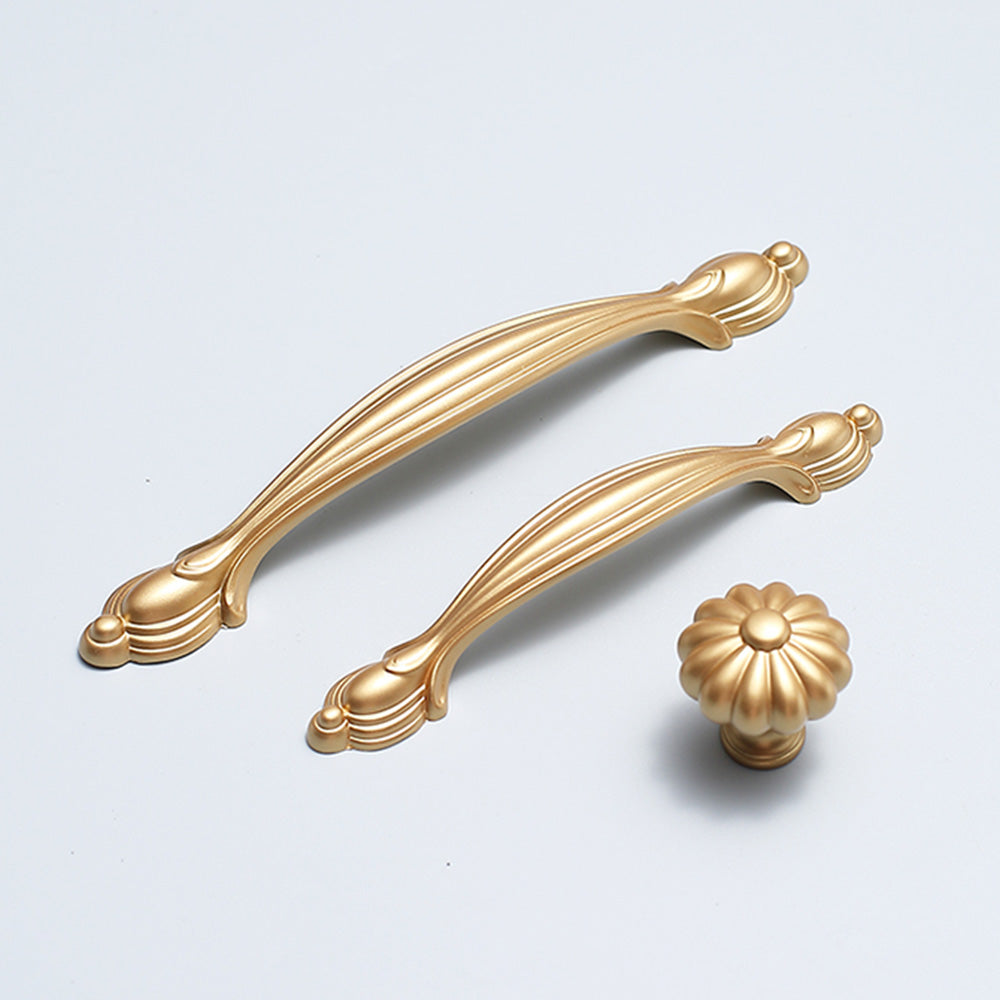Classic Reeded Bow Cupboard Handles & Flower Knobs