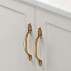 Classic Reeded Bow Cupboard Handles & Flower Knobs