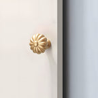 Classic Reeded Bow Cupboard Handles & Flower Knobs