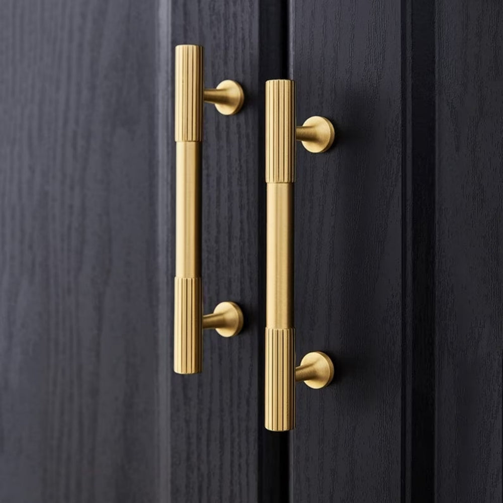Classic Reeded T-Bar Cupboard Handles & Knobs in Gold