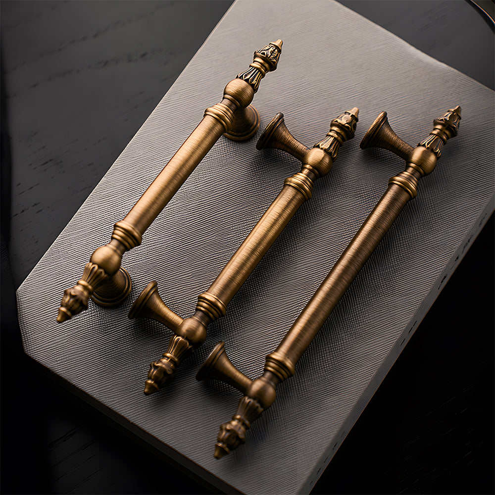 Classical Brass Bar Cupboard Handles with Finial Ends
