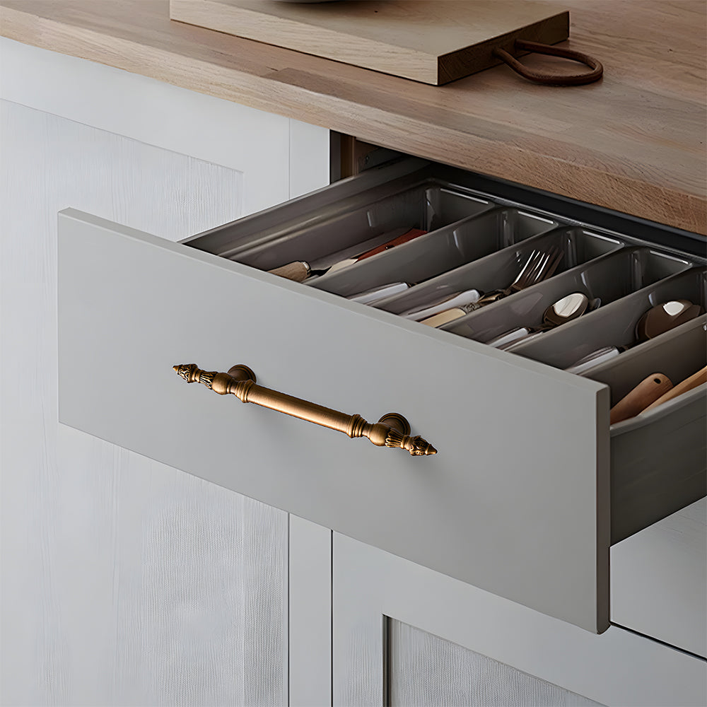 Classical Brass Bar Cupboard Handles with Finial Ends