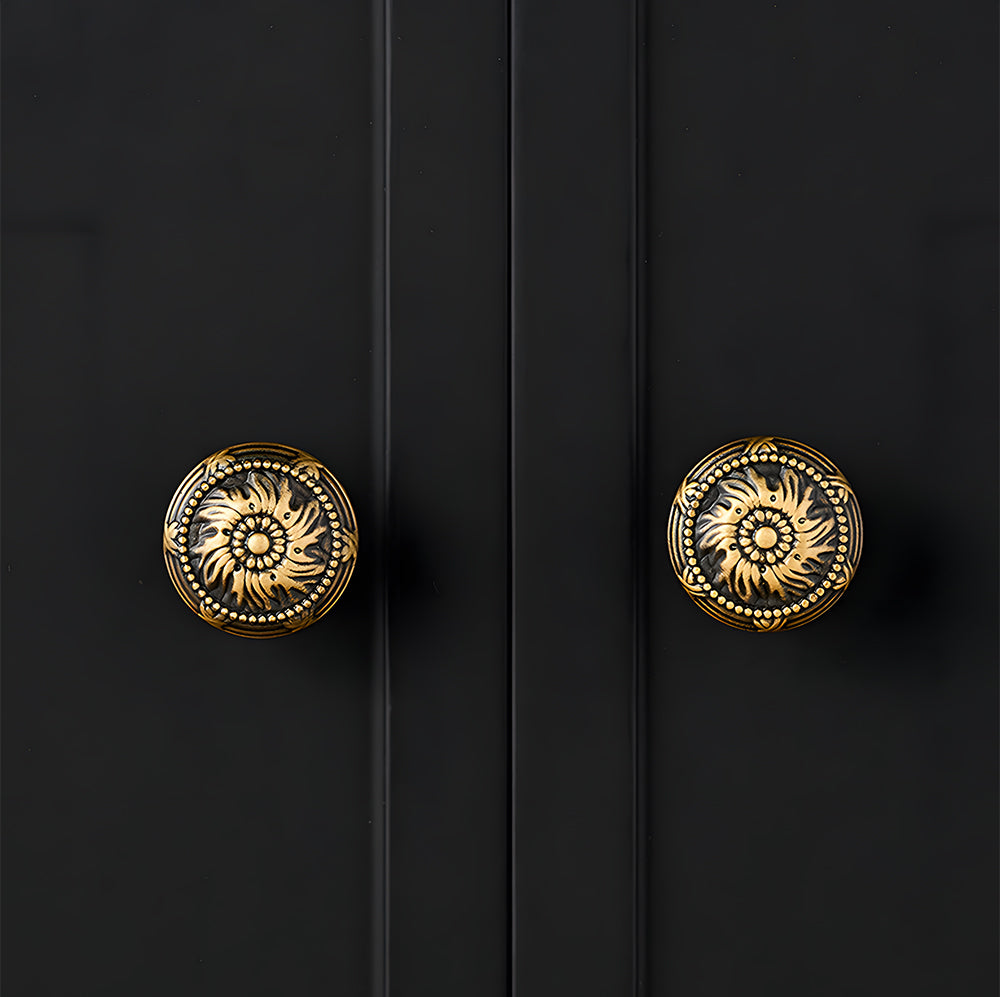 Classical Brass Bar Cupboard Handles with Finial Ends