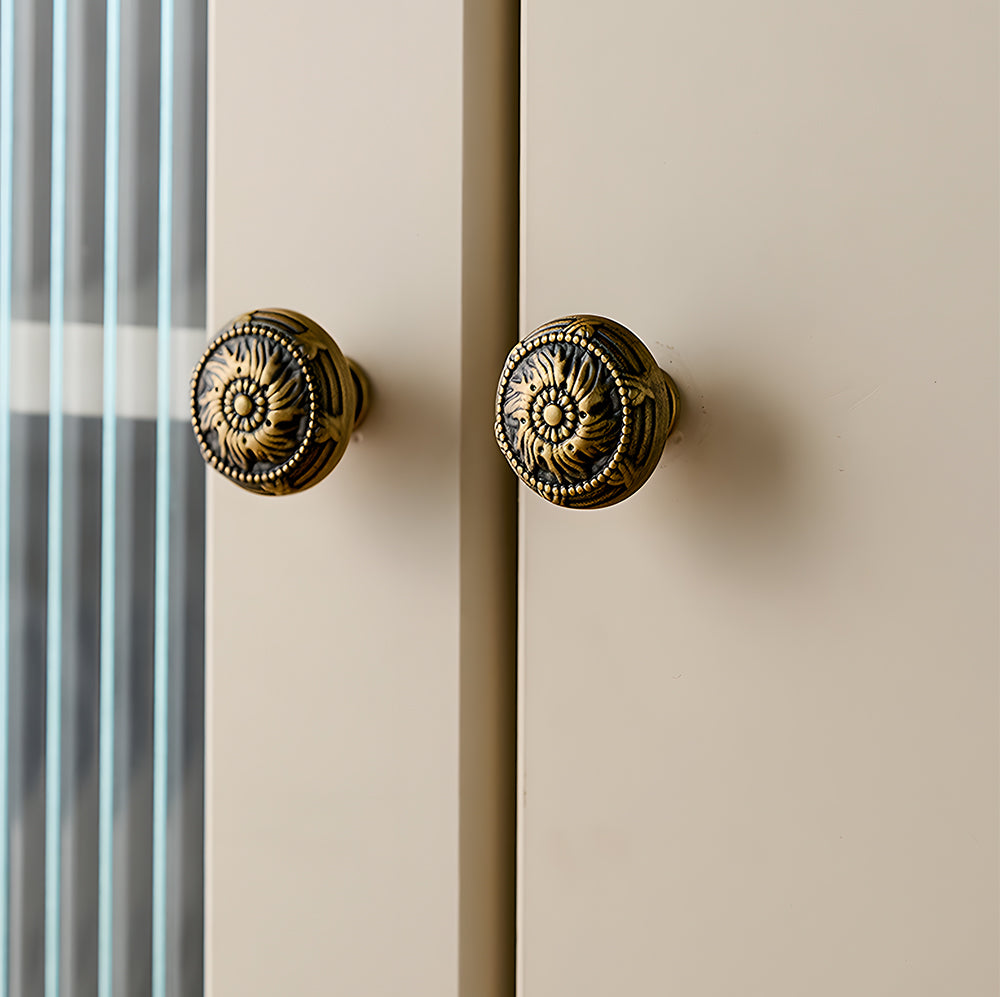 Classical Brass Bar Cupboard Handles with Finial Ends