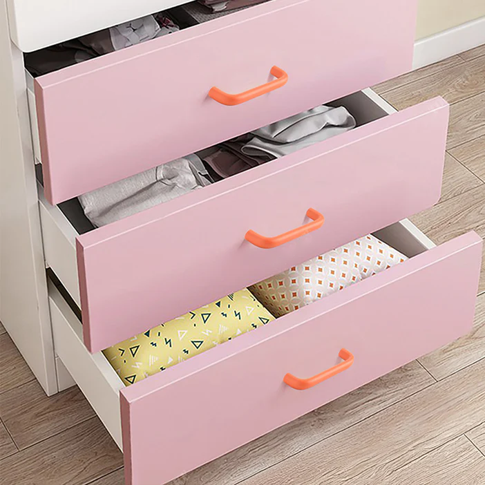 Colourful Double-Curved D Handles & Knobs for Nurseries