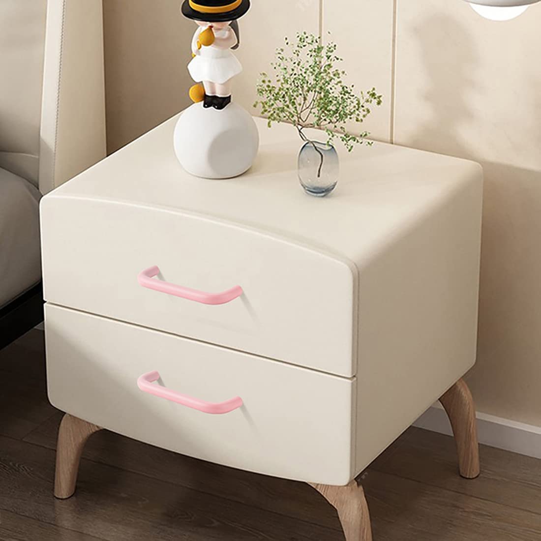 Colourful Double-Curved D Handles & Knobs for Nurseries