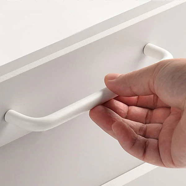 Colourful Double-Curved D Handles & Knobs for Nurseries