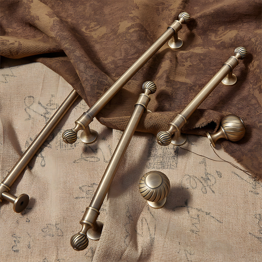 Decorative Solid Brass Bar Cupboard Handles with Ball Finials