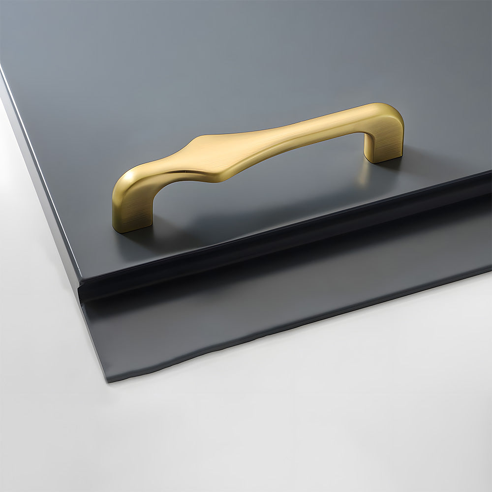 Modern Asymmetric Cupboard Handles & Triangle Knobs