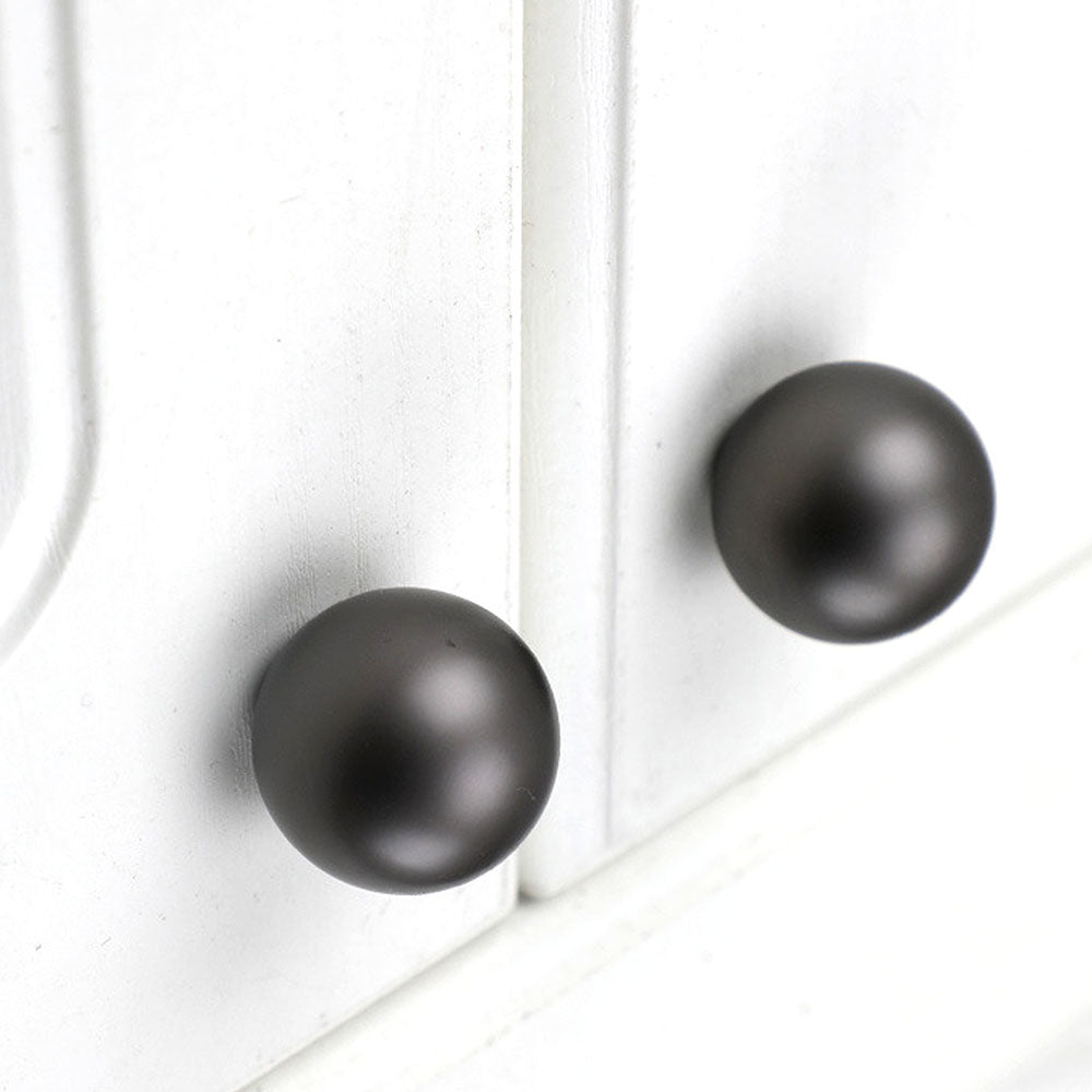 Modern Collared D Wardrobe Handles & Ball Knobs