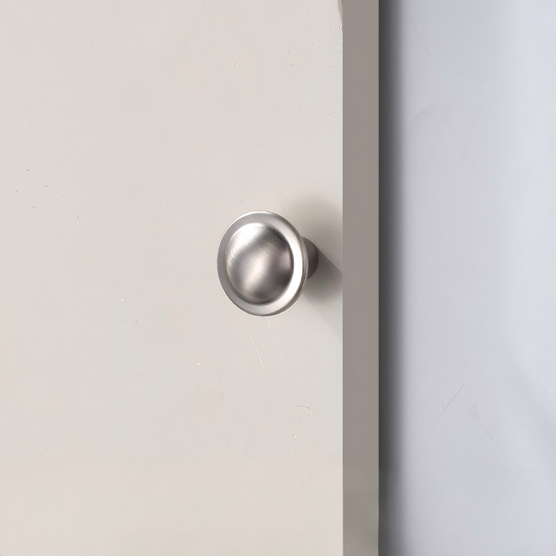 Modern Faceted T-Bar Cupboard Handles & Knobs