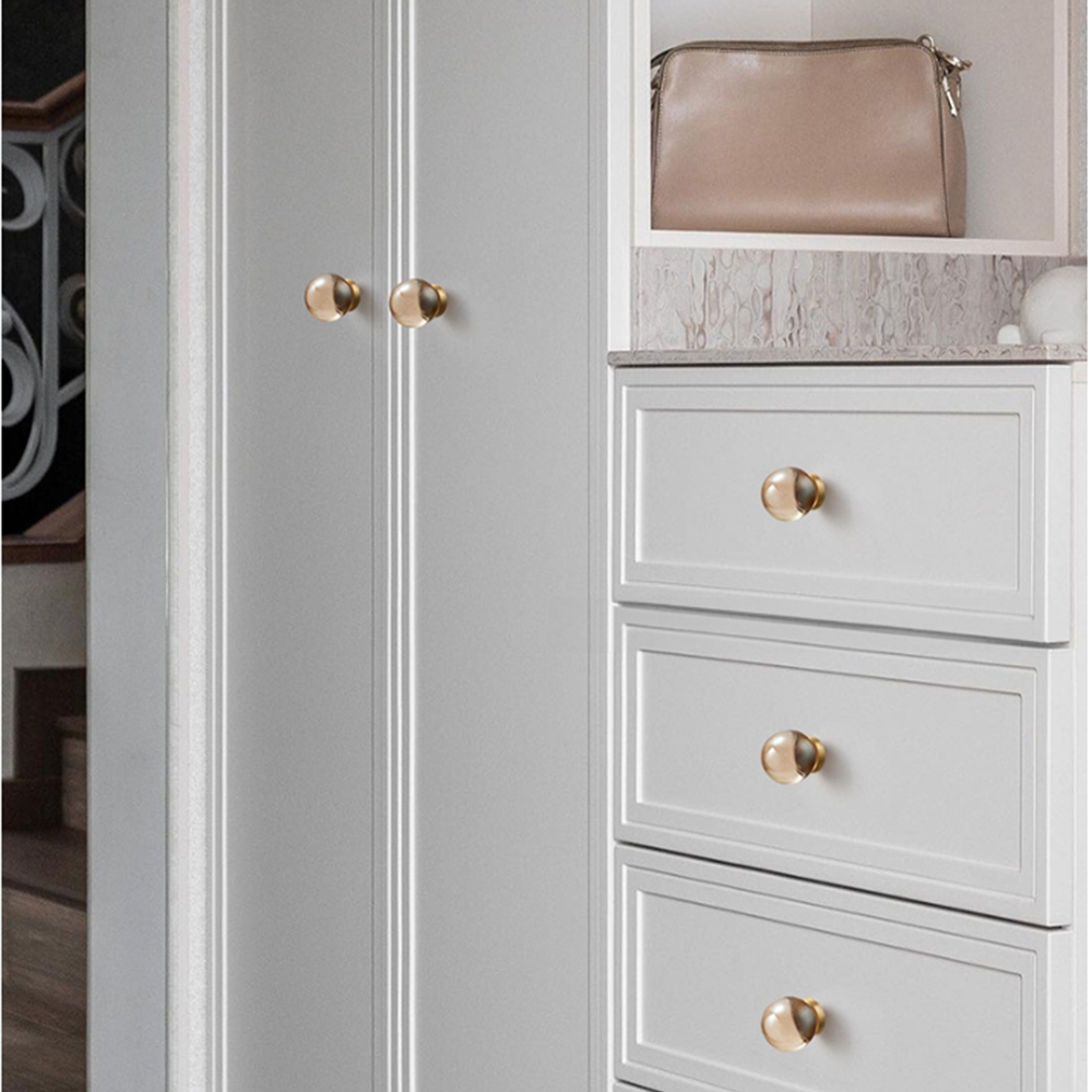 Modern Oval, Ball, Ribbed and Square Crystal Cupboard Knobs