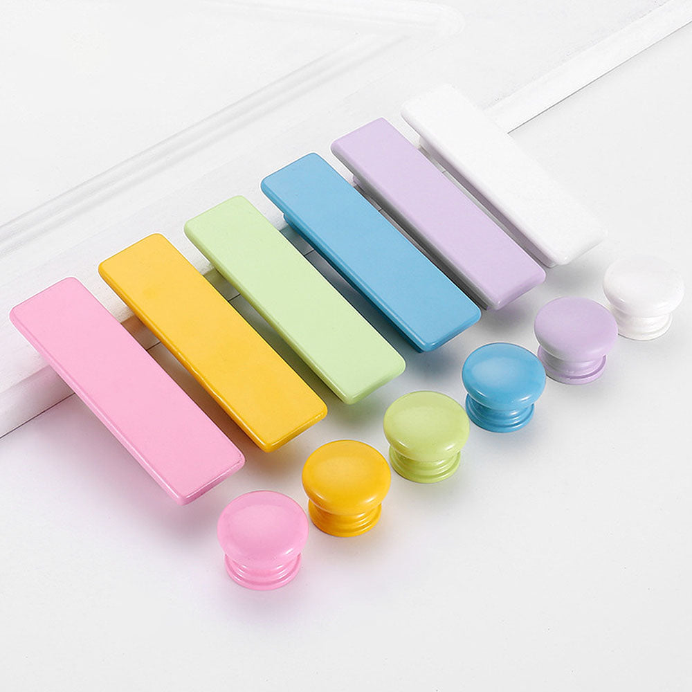 Modern Rectangular Wooden Wardrobe Handles and Round Knobs