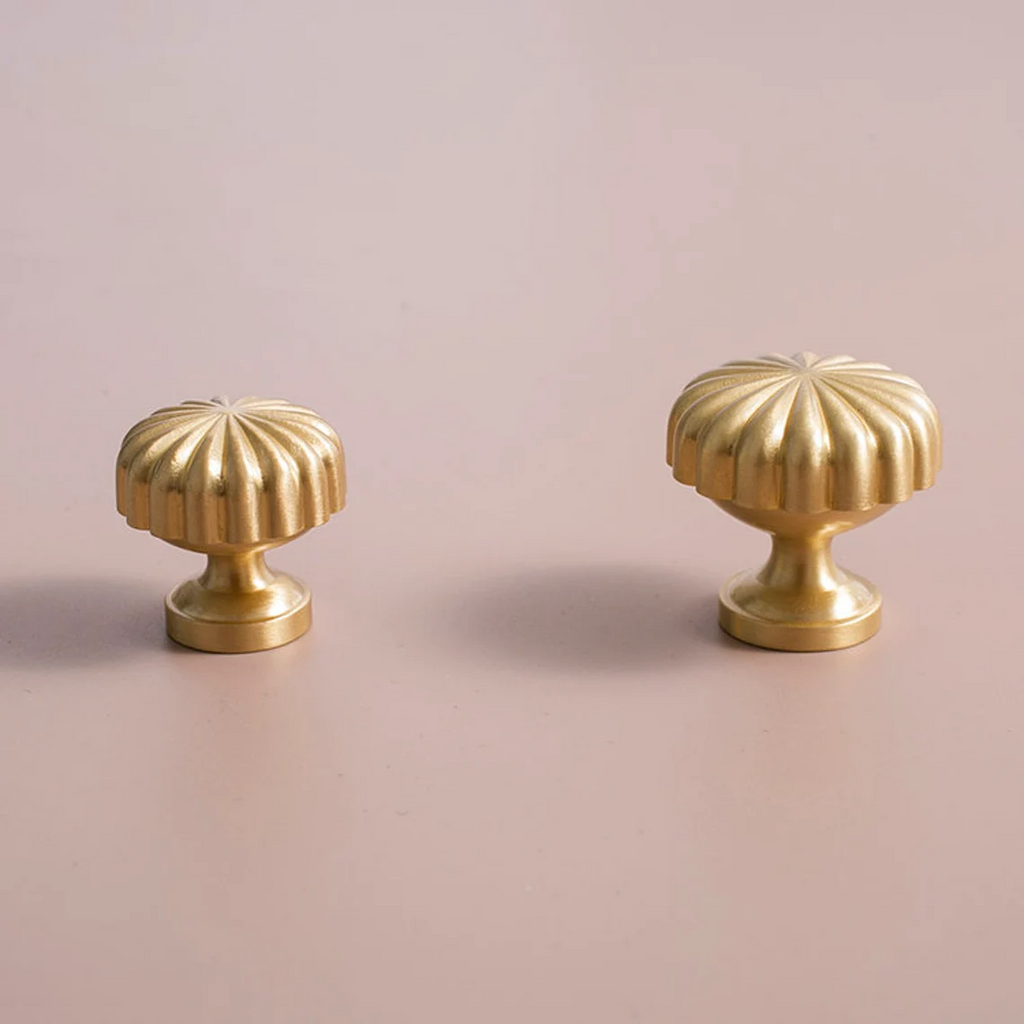 Modern Round and T-Bar Gold Cupboard Knobs