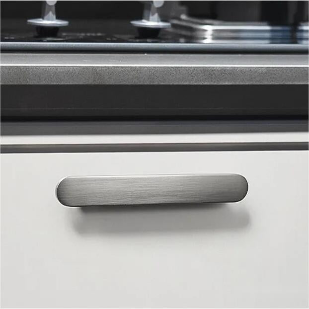 Modern Rounded-End Flat Bar Cupboard Handles & Knobs