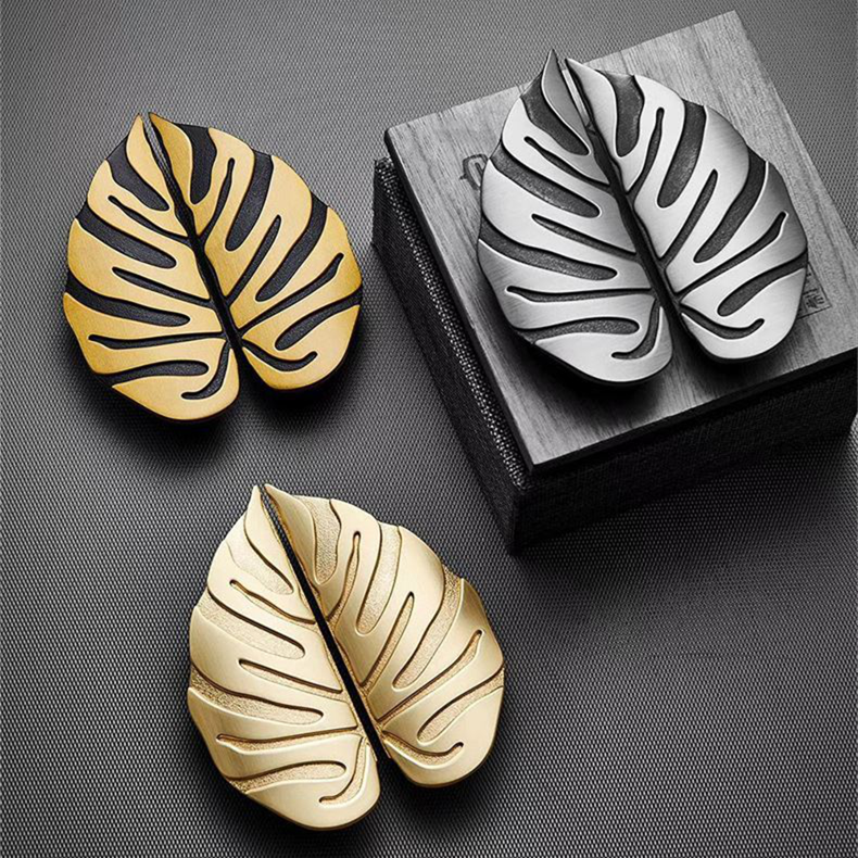 Modern Split Leaf Brass Cupboard Handles