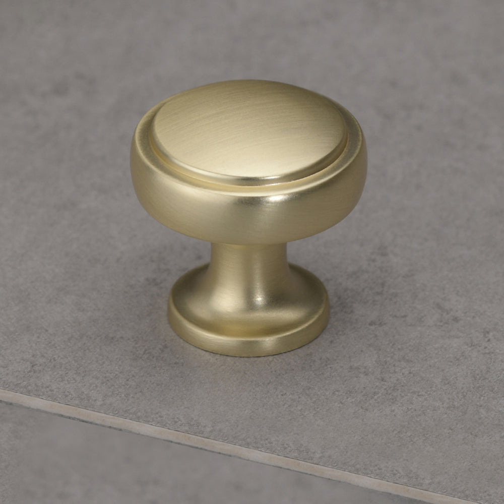 Modern Square-Footed Cupboard D Handles & Knobs
