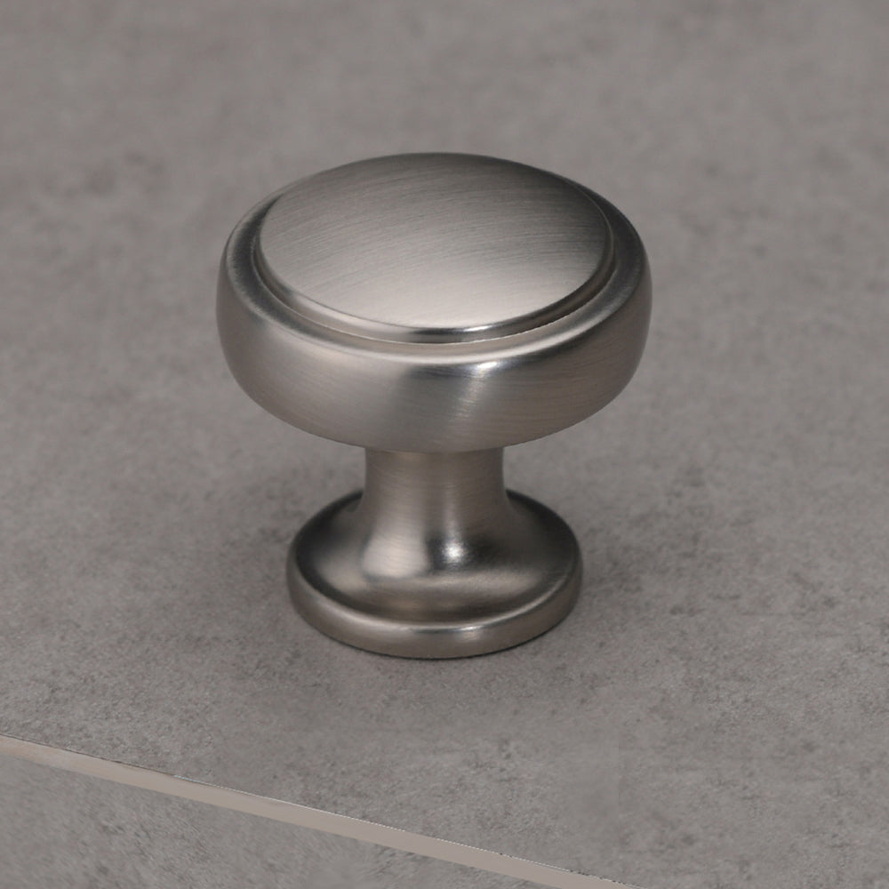Modern Square-Footed Cupboard D Handles & Knobs