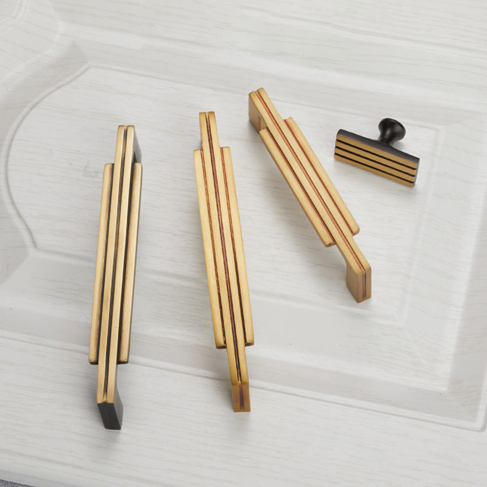Modern Stepped Brass Kitchen Cupboard Handles & Knobs