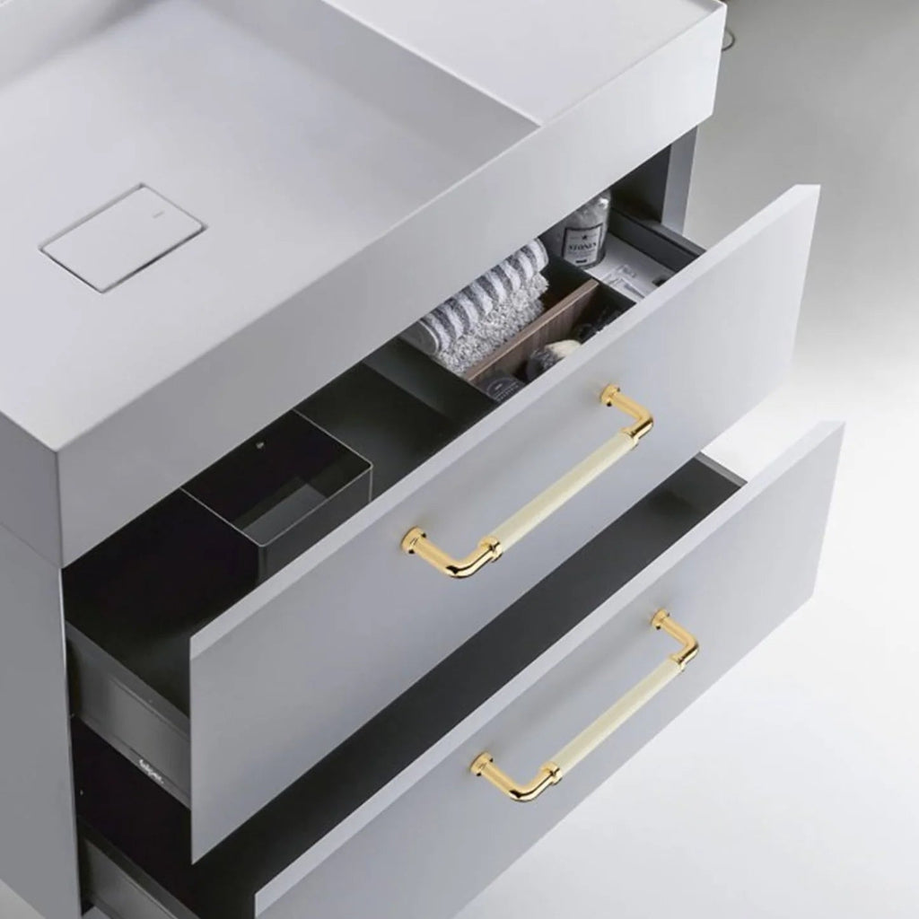 Modern Two-Tone D Cupboard Handles and Knobs