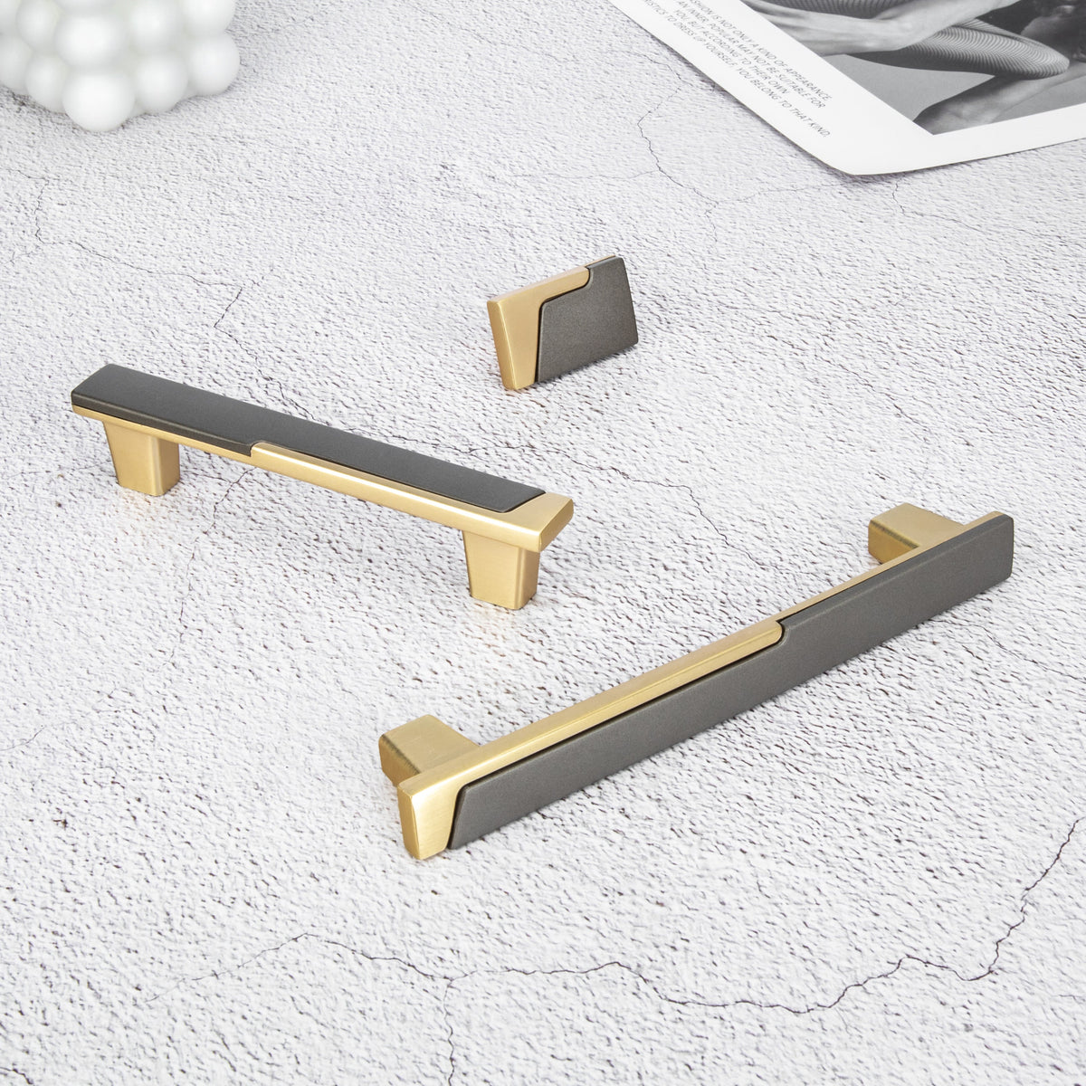 Modern Two-Tone Offset Panel T-Bar Cupboard Handles & Knobs