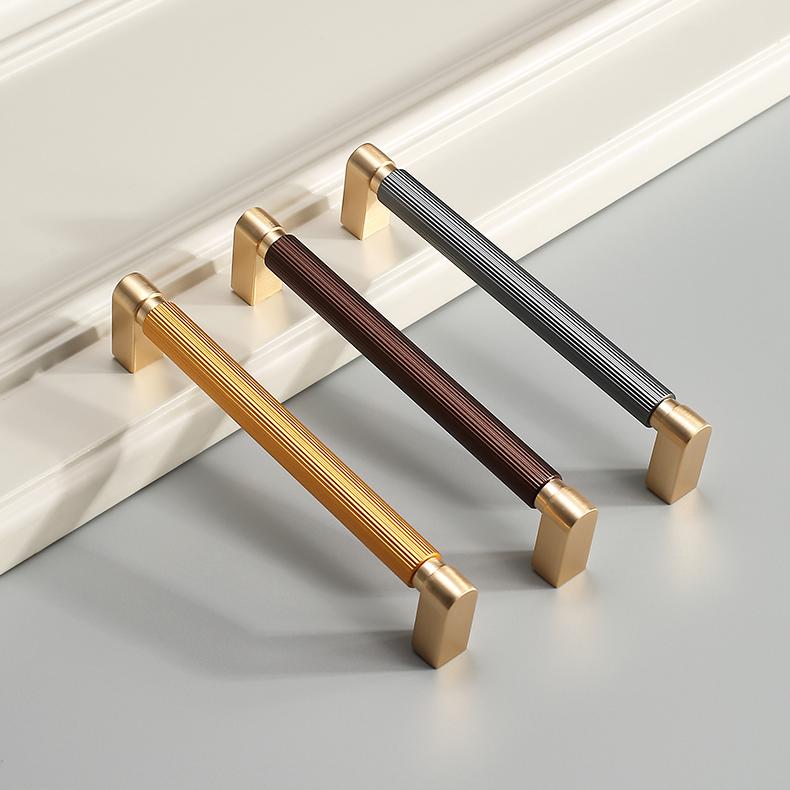Modern Two-Tone Ribbed Bar Cupboard Handles with Block Feet
