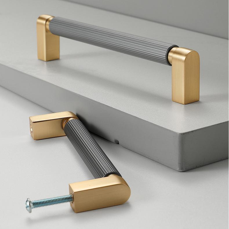 Modern Two-Tone Ribbed Bar Cupboard Handles with Block Feet