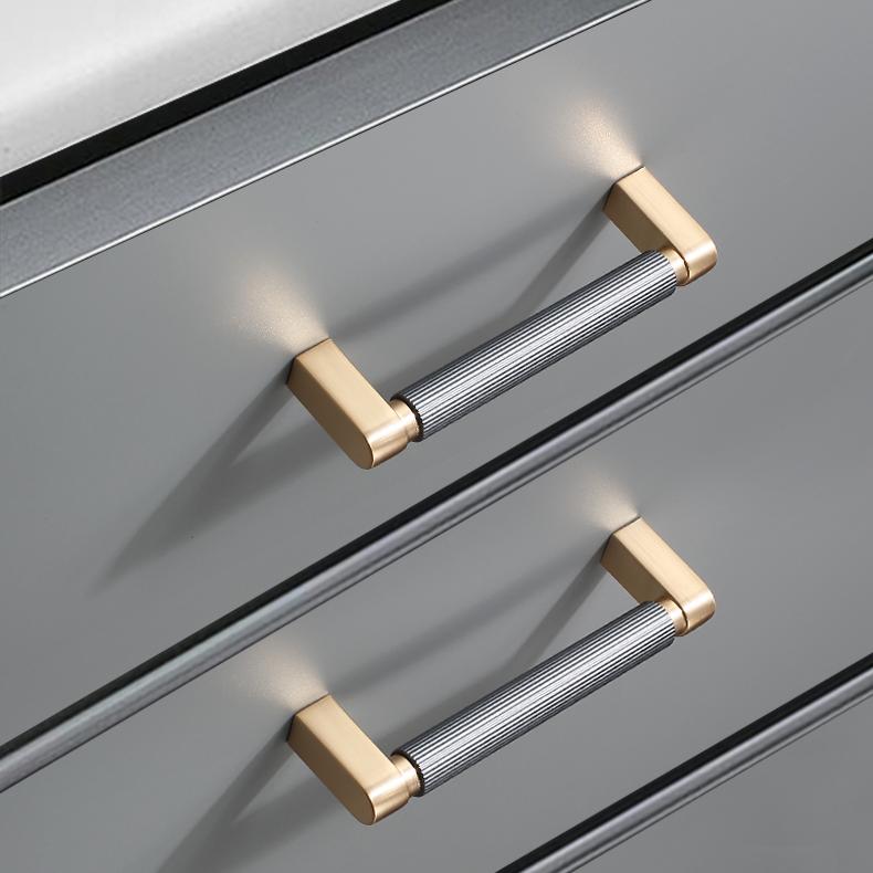 Modern Two-Tone Ribbed Bar Cupboard Handles with Block Feet