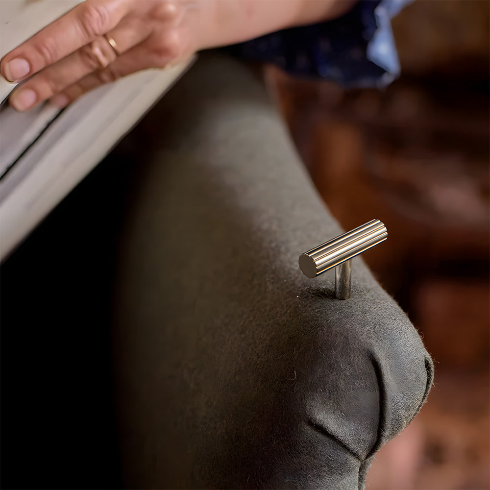 Vintage-Inspired Knurled T-Bar Cupboard Handles & Knobs